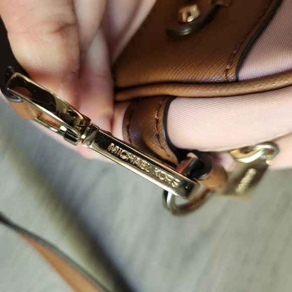 Michale kors jet set charm east west crossbody travel purse pink - Picture 10 of 16